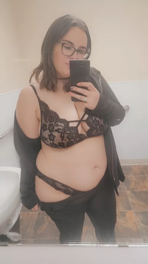 Is this work appropriate? 😈😘