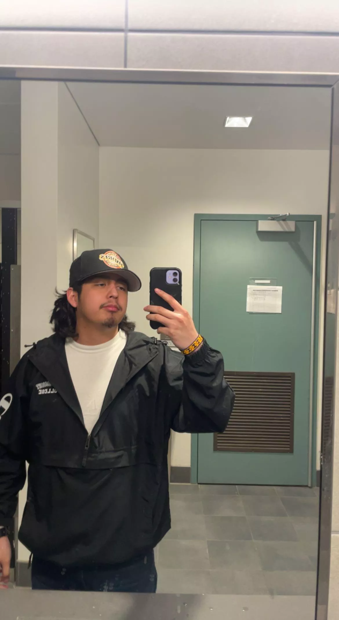 it’s almost friday!🗣