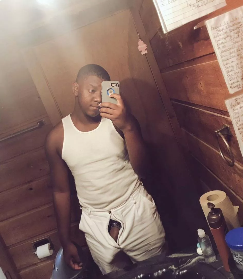 It’s not gay if you peek bro