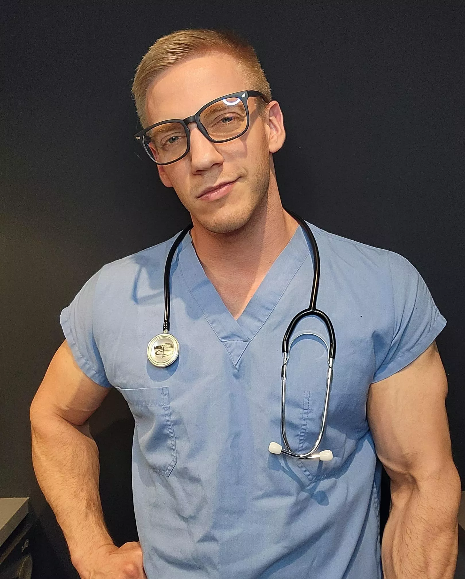 Looking for a new doctor 😏..?