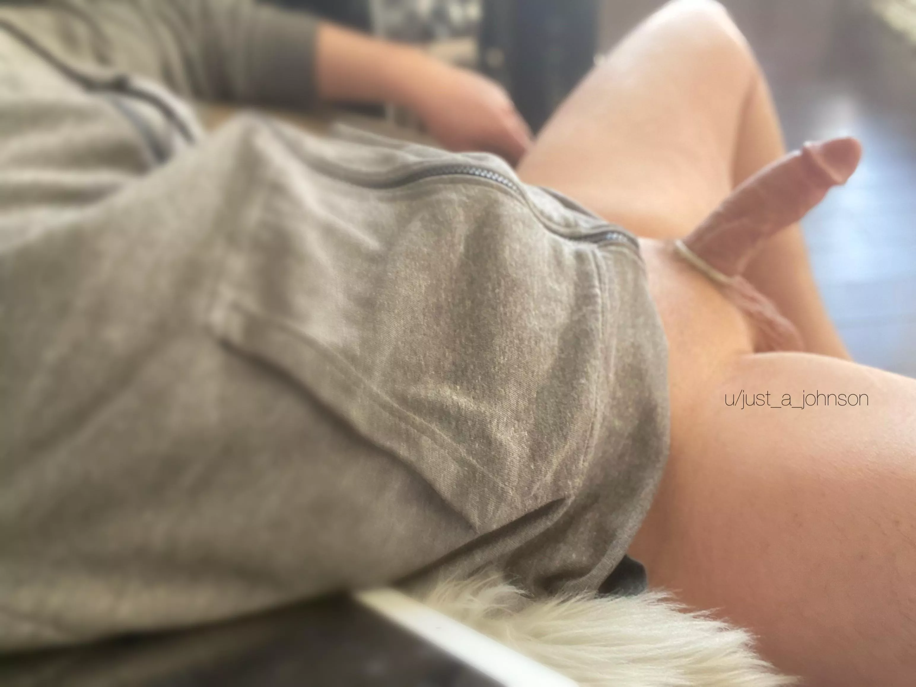 Looking for a tight hole to fill 📥