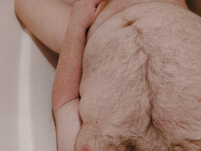 New here ! Any ladies fancy a bath? dms open!