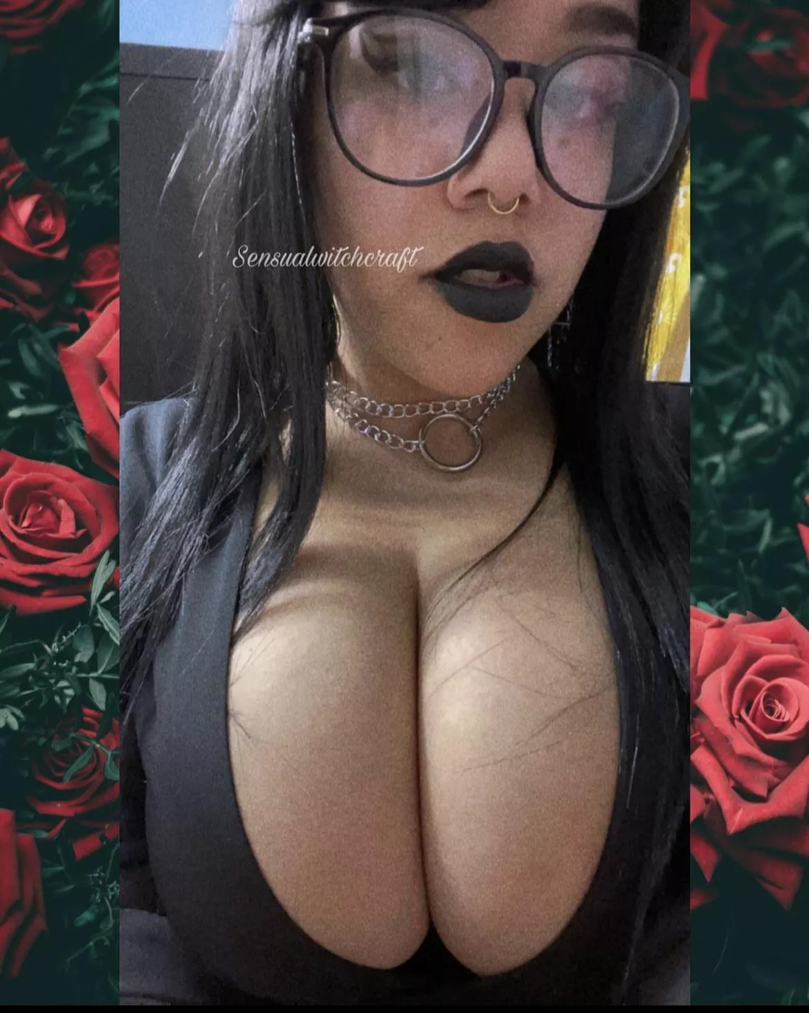 Obsessed with black lipstick 💋