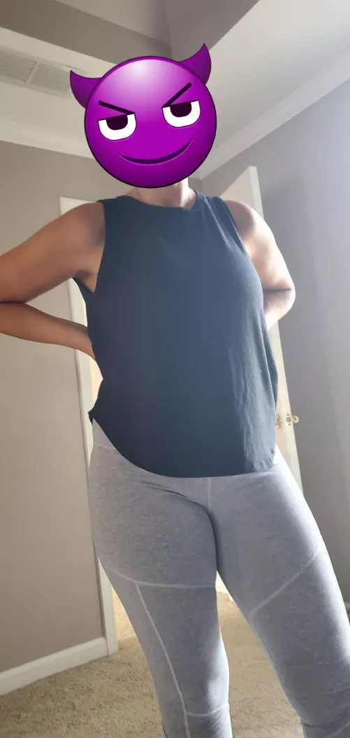 Since the side view was well received...here is the front! 😛🤩🥰