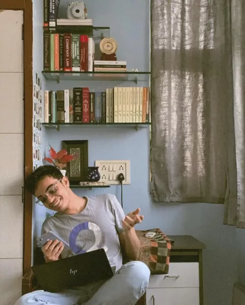 Smiling at the list of friends I’ve broken up with last year