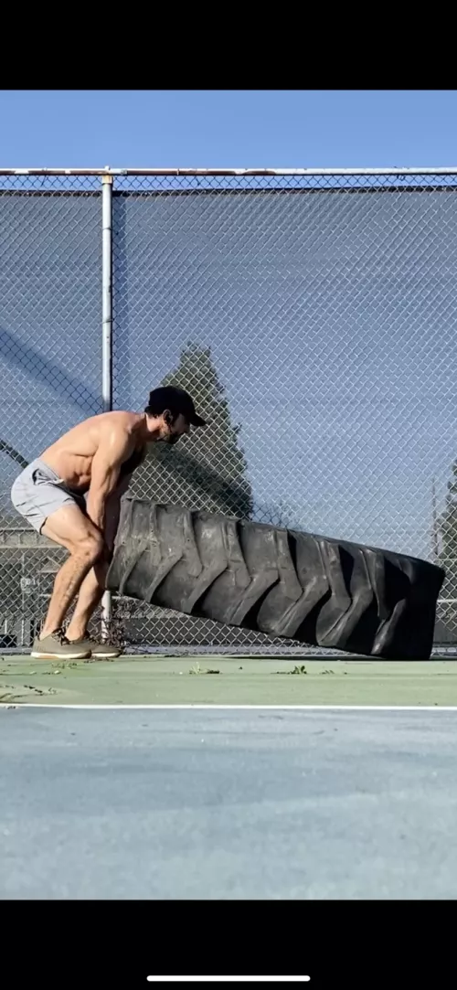 Tire flips for fun ☺️ [m]