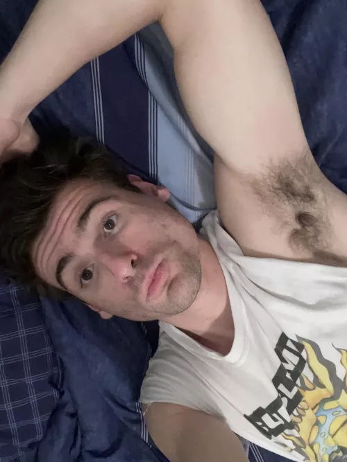 Who else finds him hot here