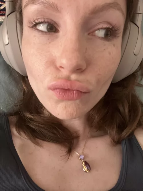 You can see how cute my freckles today