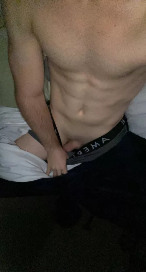 26m , any fit guys want to get under me. Dm me for snap