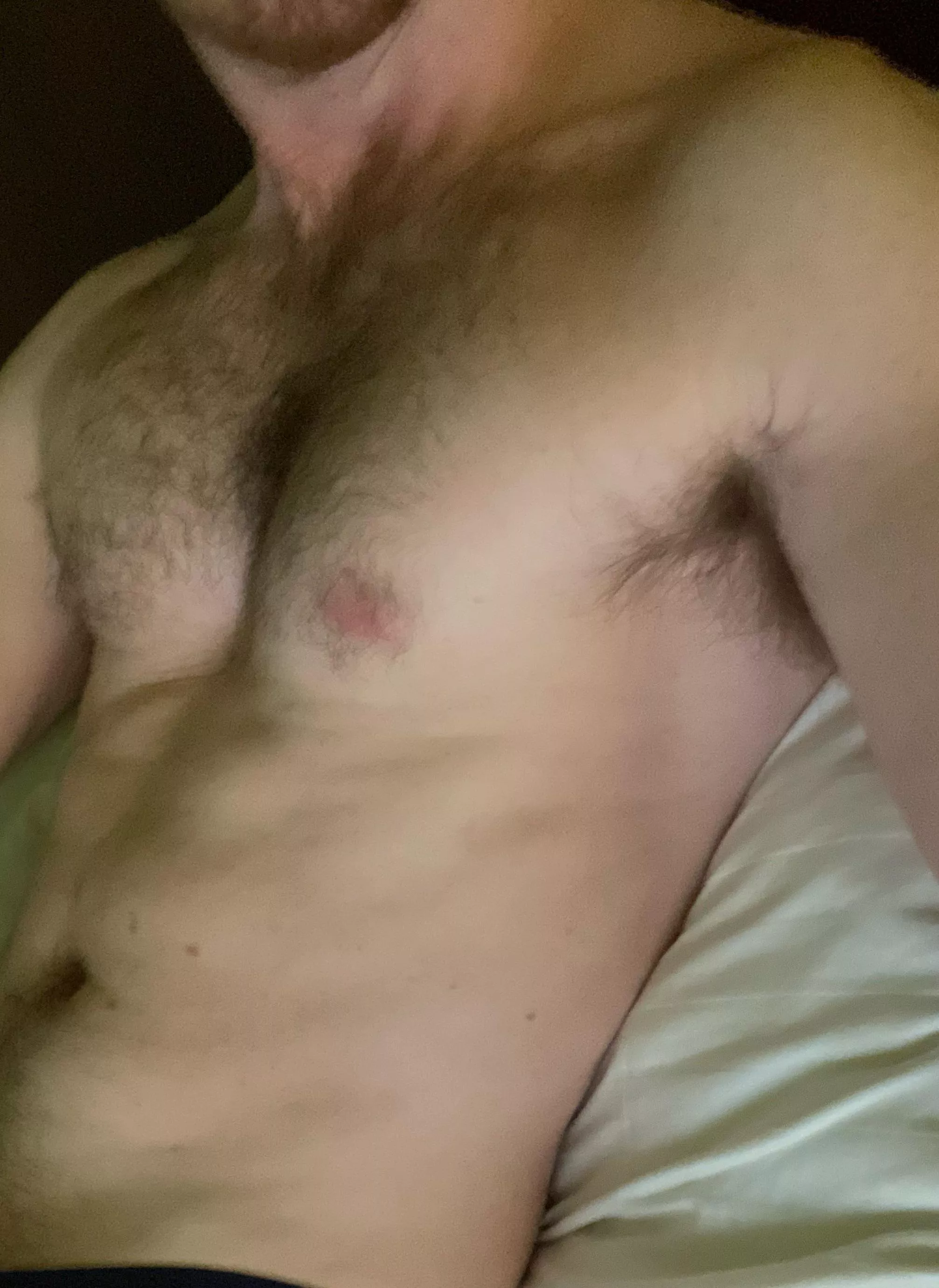 28 fit jock, horny as fuck, looking for younger. I’ll be your big bro or daddy. Show face. Add johjox0