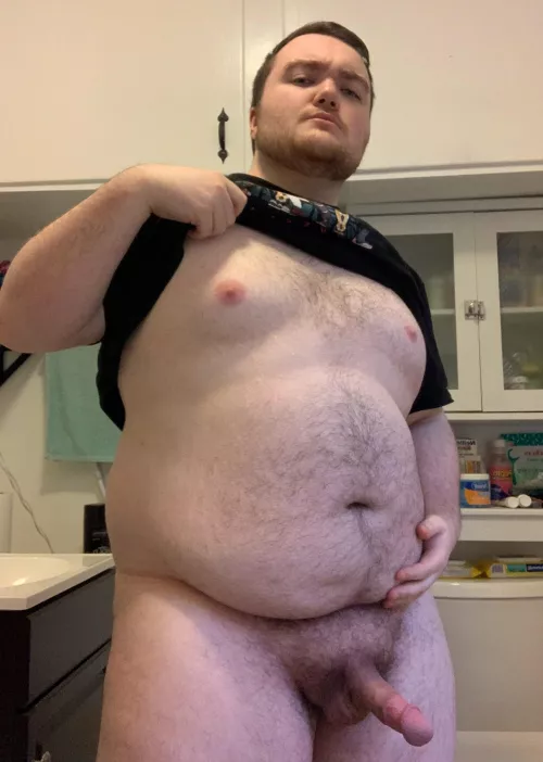 big bellied gamer reporting for duty