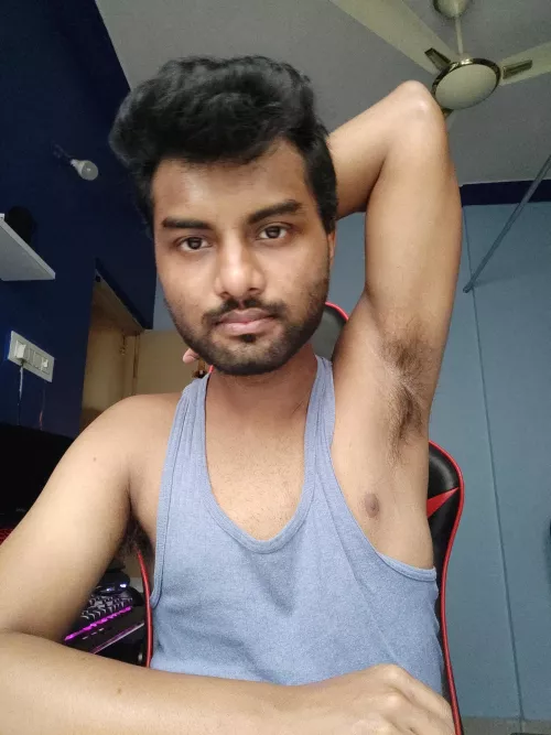 do you see the armpit hair?