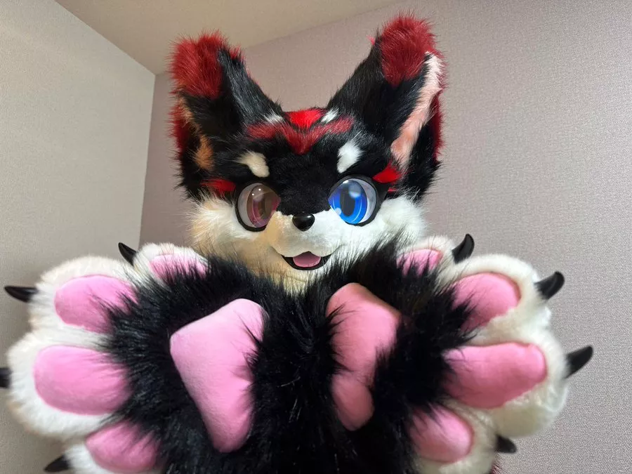 #FursuitFriday bean flower by @FennecRosso78 on Twitter!