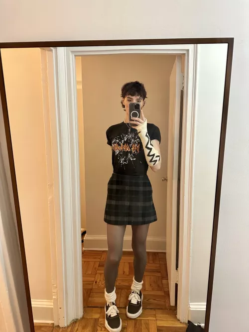 got some silly little arm warmers