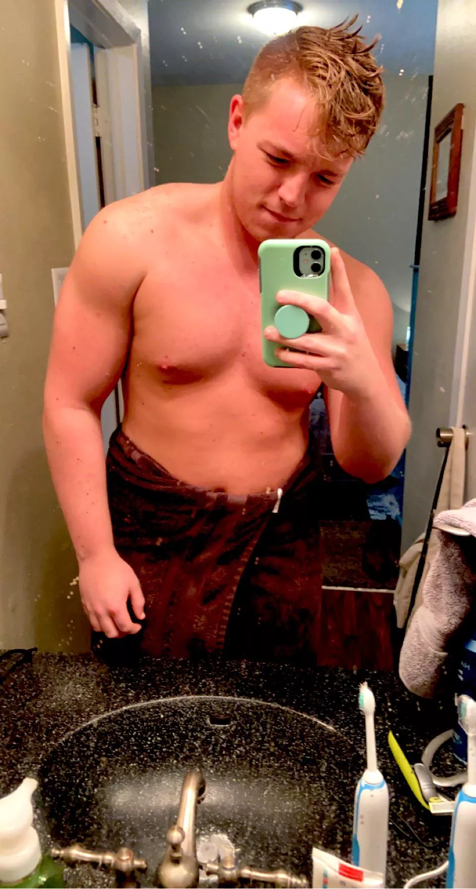 Happy Friday bros! Who’s got plans for this weekend?