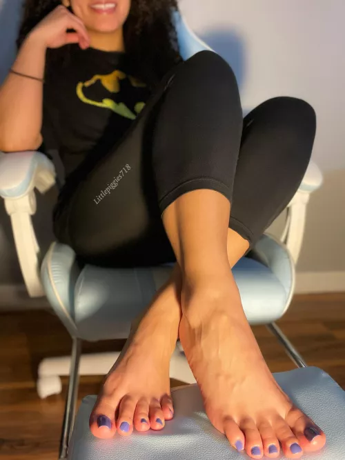 I game and you suck on my toes