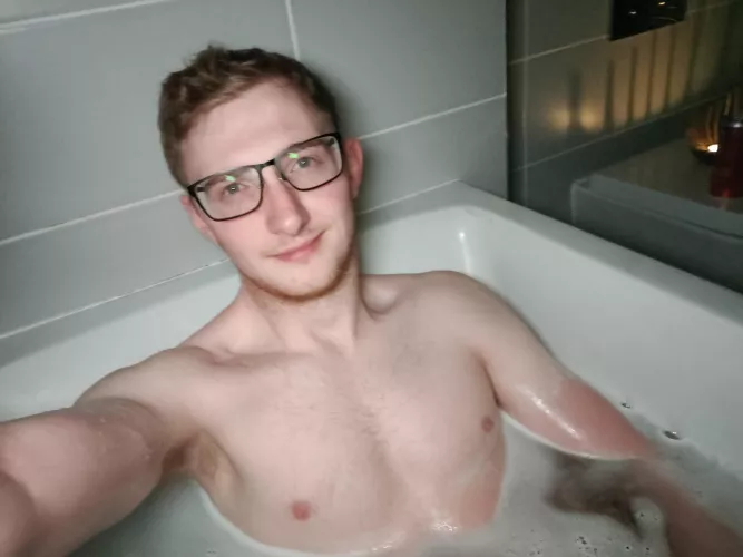 Join me for a nice soak? 🛁