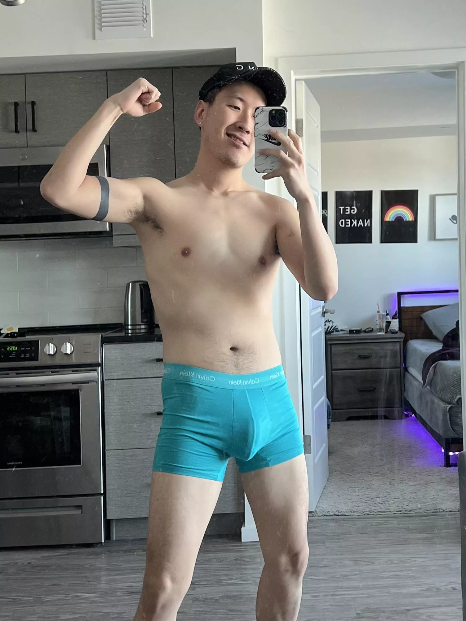 Korean bulge ;)