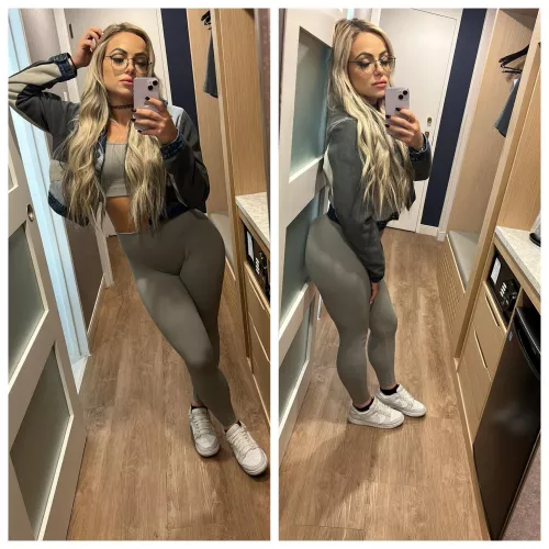Liv Morgan in Yoga Pants