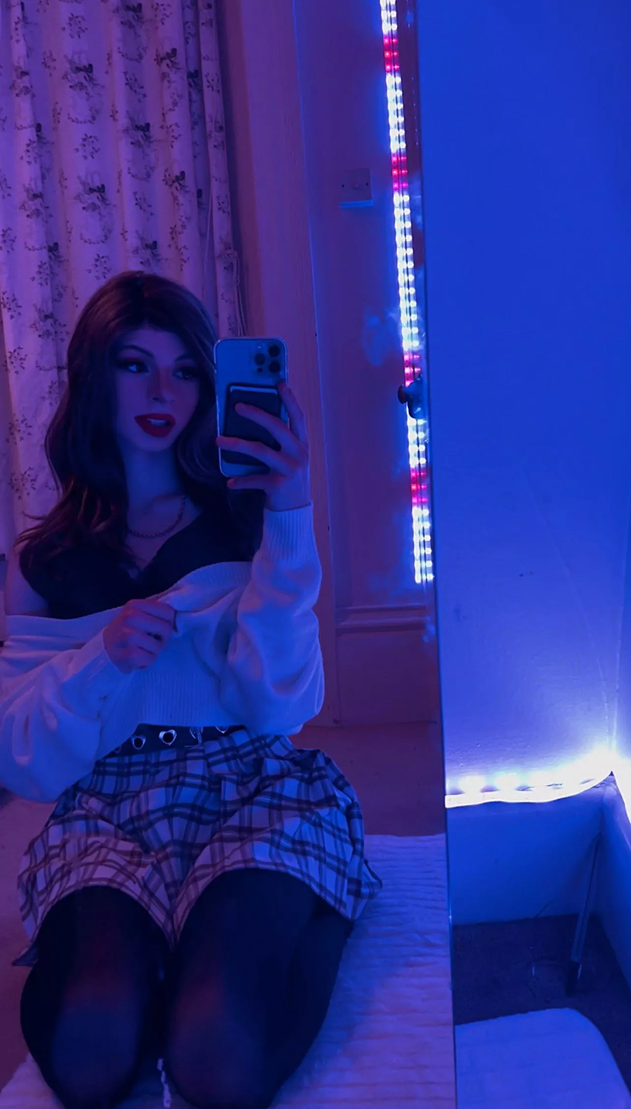 My first boyfriends going to visit later I’m so nervous