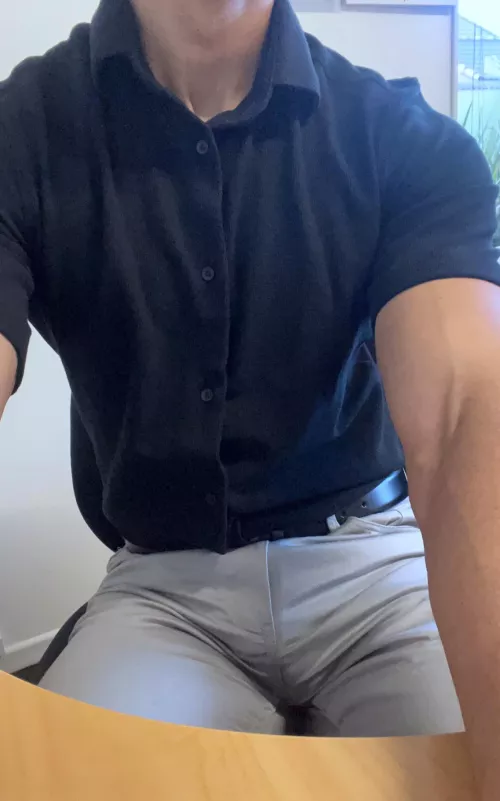 My work pants choice might be questionable today 🙈