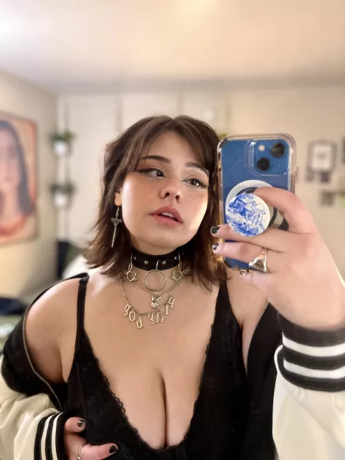 Play boy bunny! Cum play with me