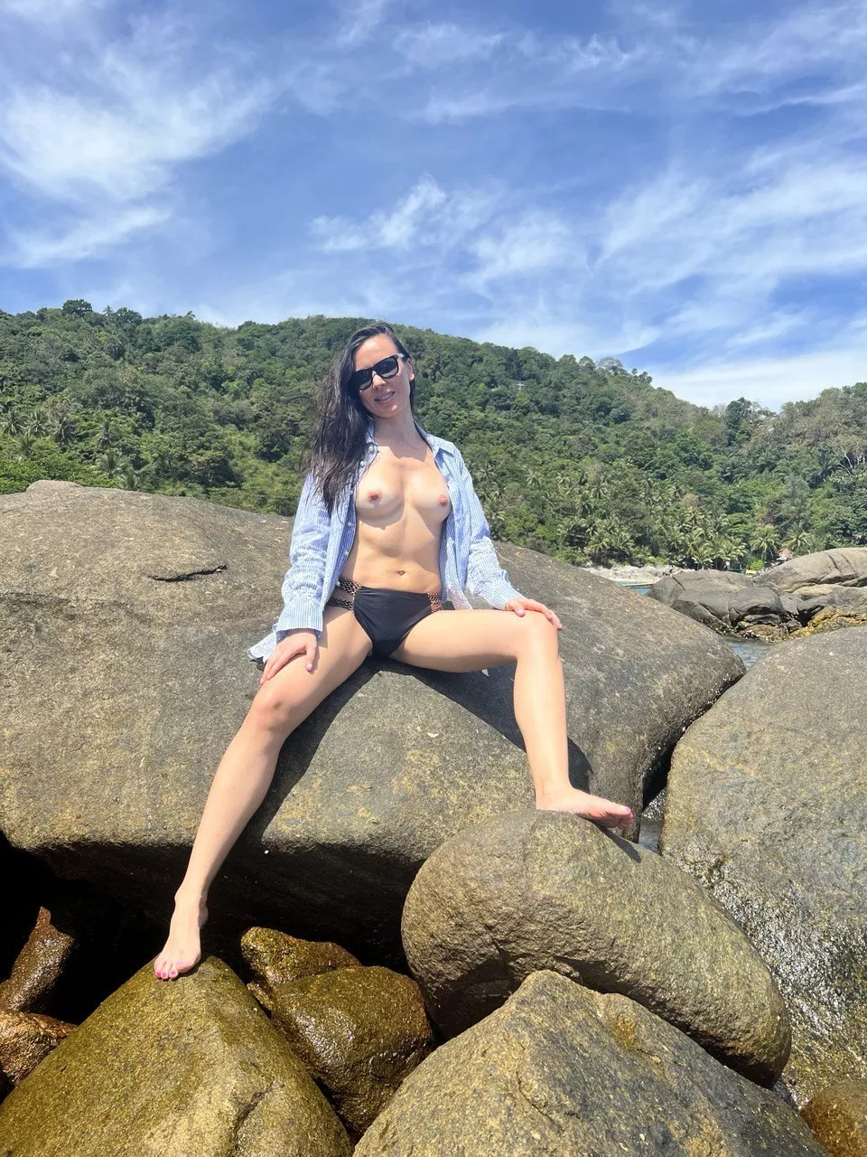 The main thing is that the chest is tanned