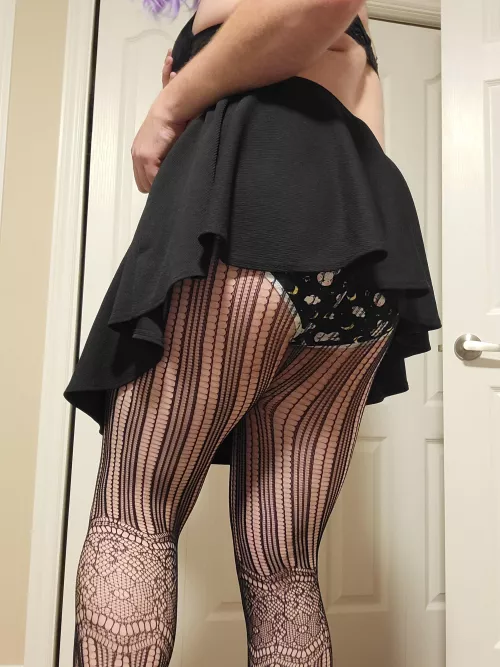 tried on my first pair of pantyhose, id be mad if you ripped them open