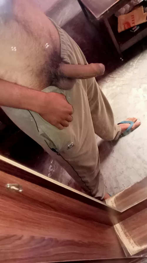 who want to suck my thick cock ?