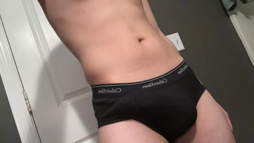 19, high and horny hmu if fit