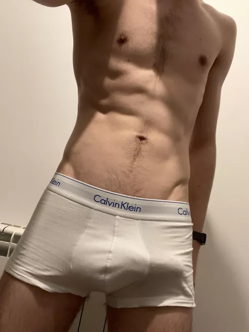 [22/UK] love these Calvin’s so much