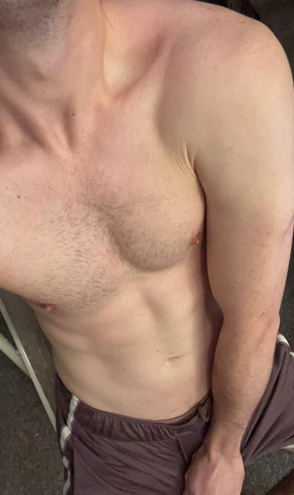 24 fit need another fit dude to make me cum. ryanmd1203