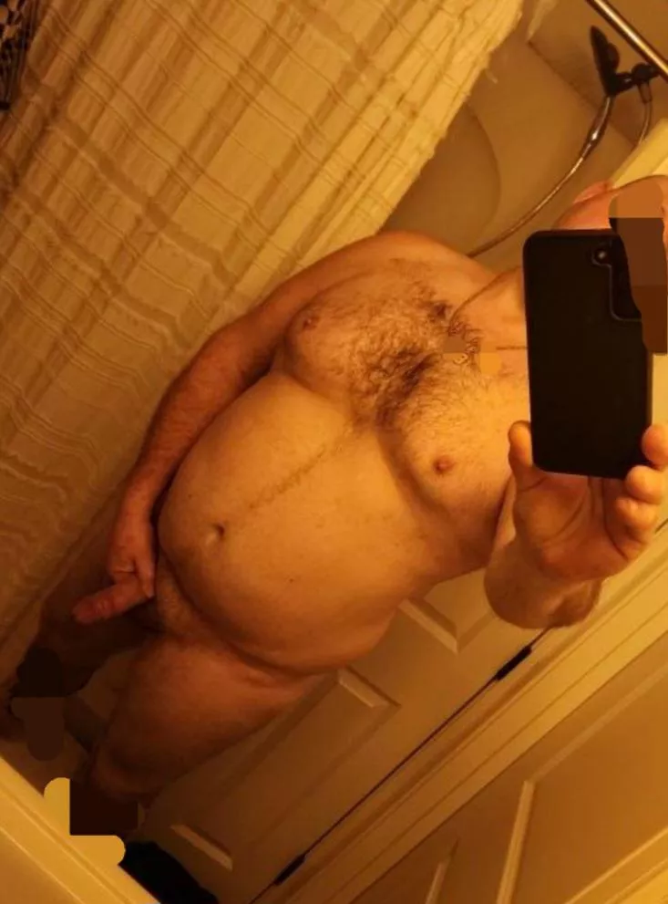 [43] Sometimes a thick guy is what you need🤔😏