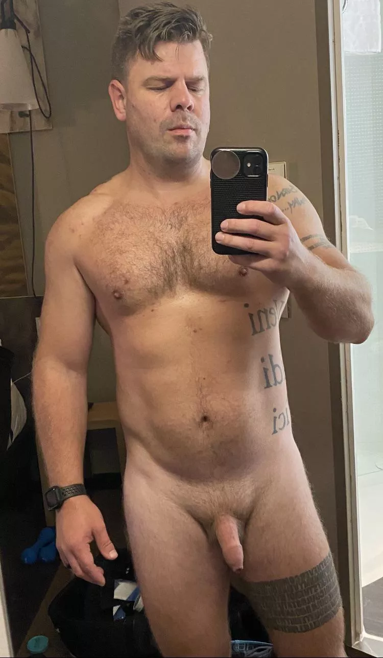 About to take a shower.. anyone wanna join me?