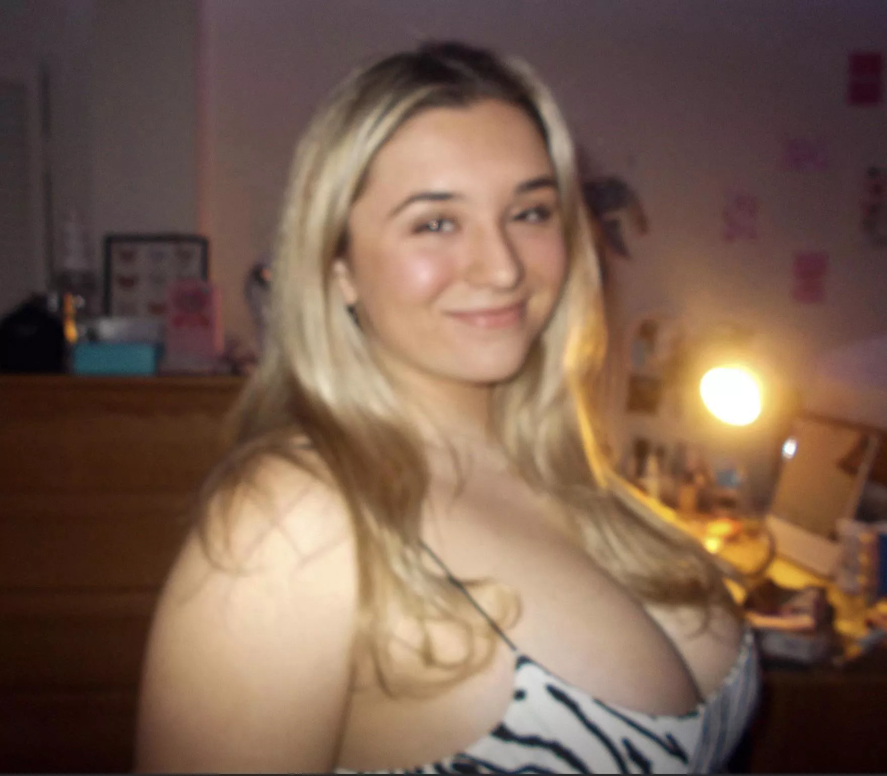 Cannot get enough of her, met through friends a few weeks ago