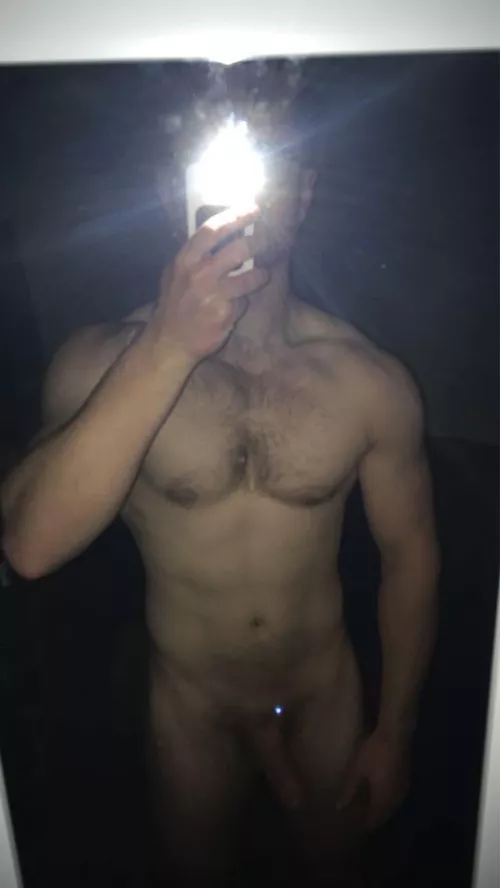 Come here and get on your knees 😏🤰🏼