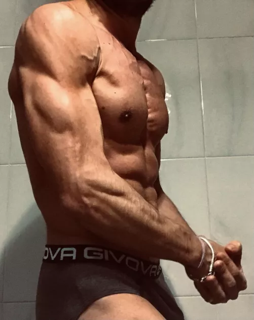 Do you think I'm hot?