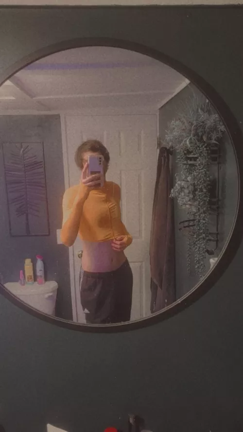 Good afternoon 😇 Here's some tummy for you!