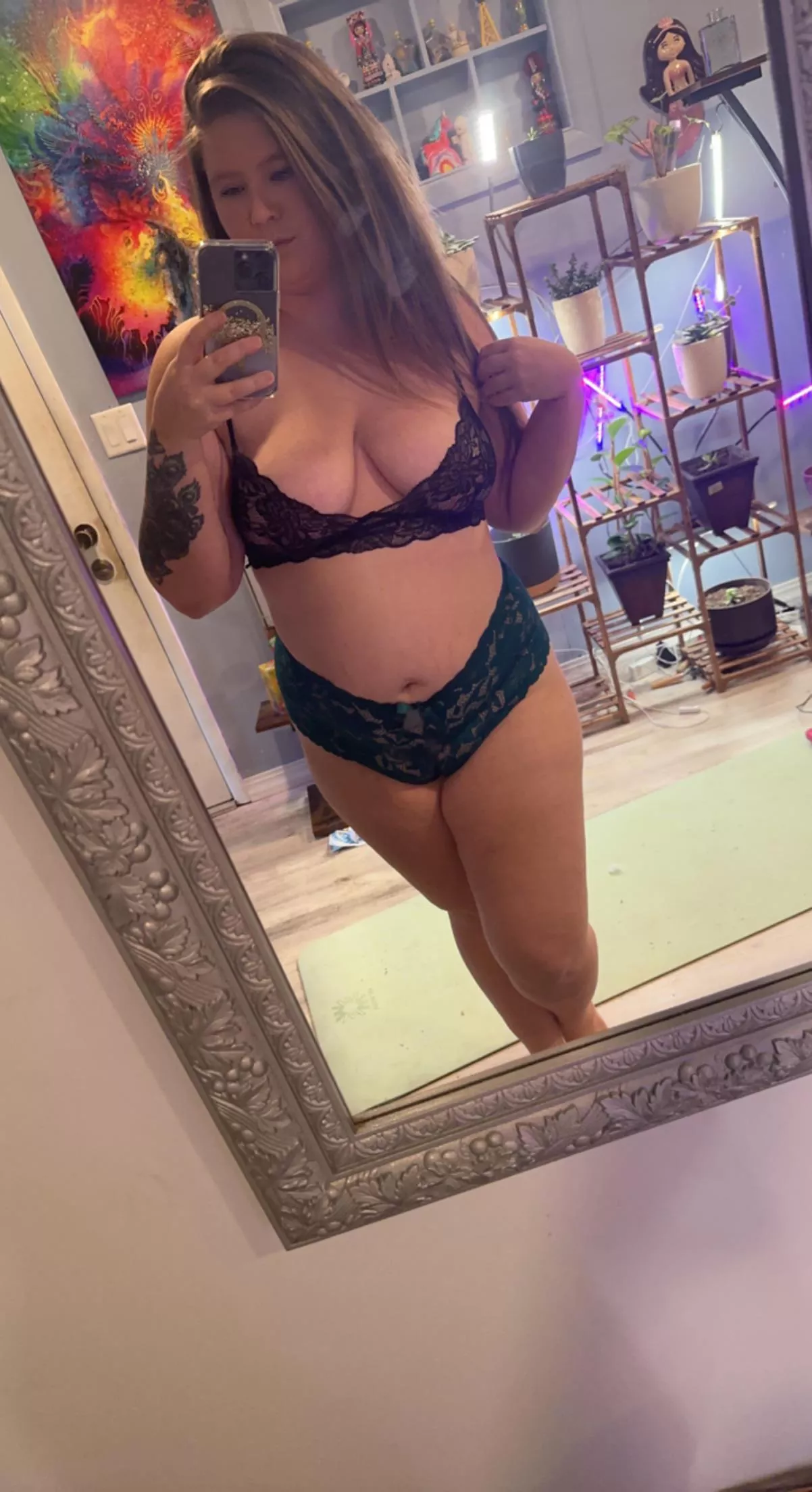 Good morning 💕 do you enjoy a chubby girl in some lace?