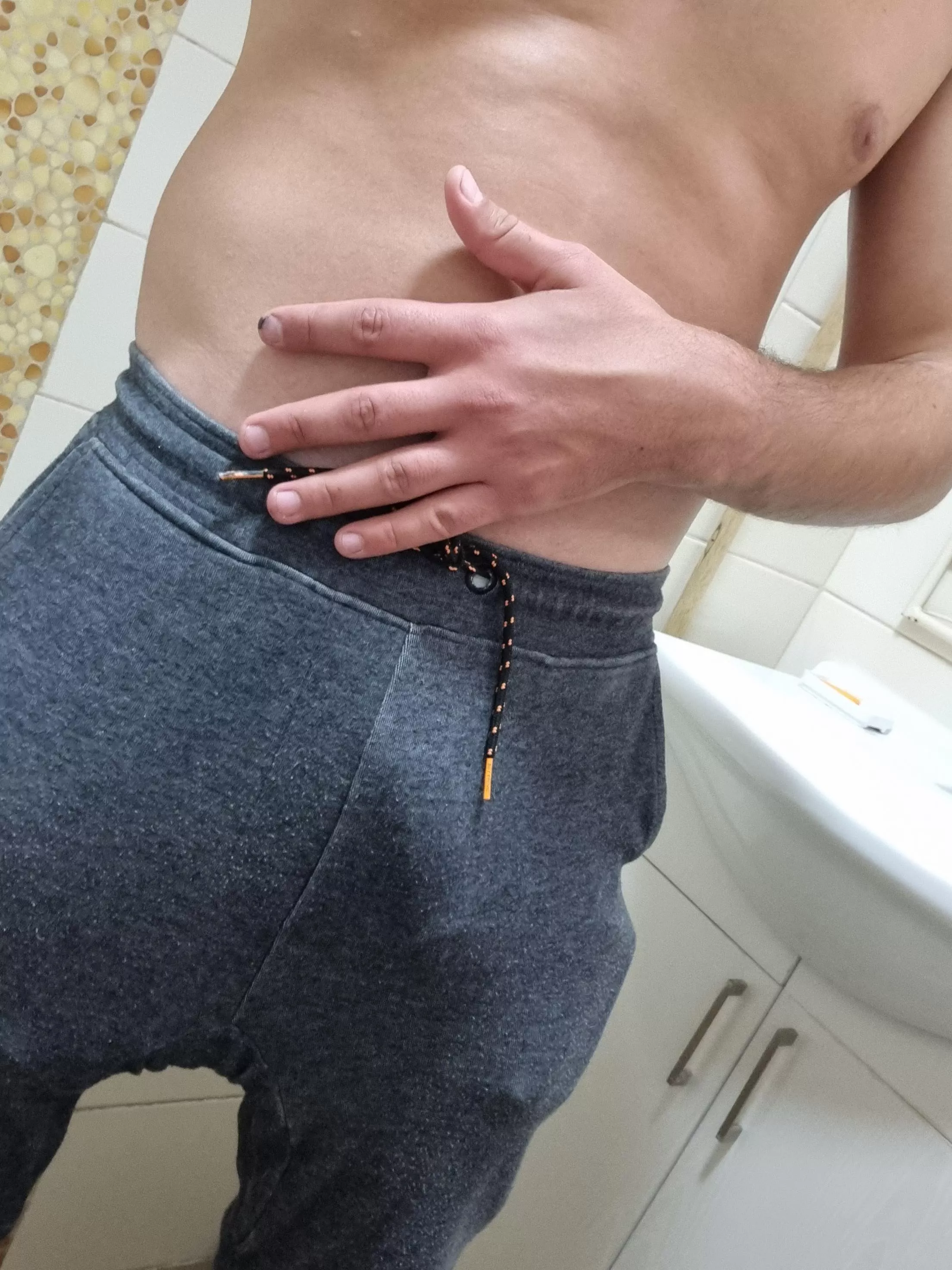 grey sweatpants