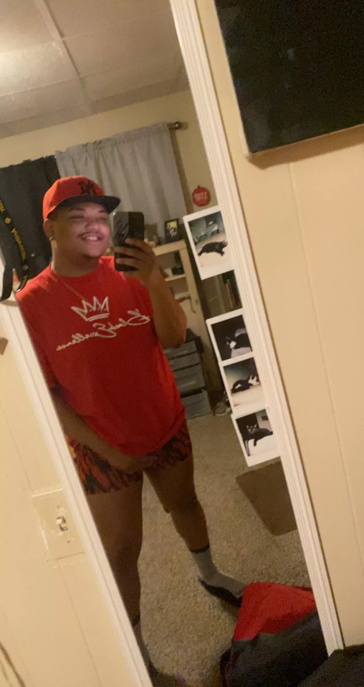 Hit me up if you’re cool sharing face pics 😎. Let’s vibe