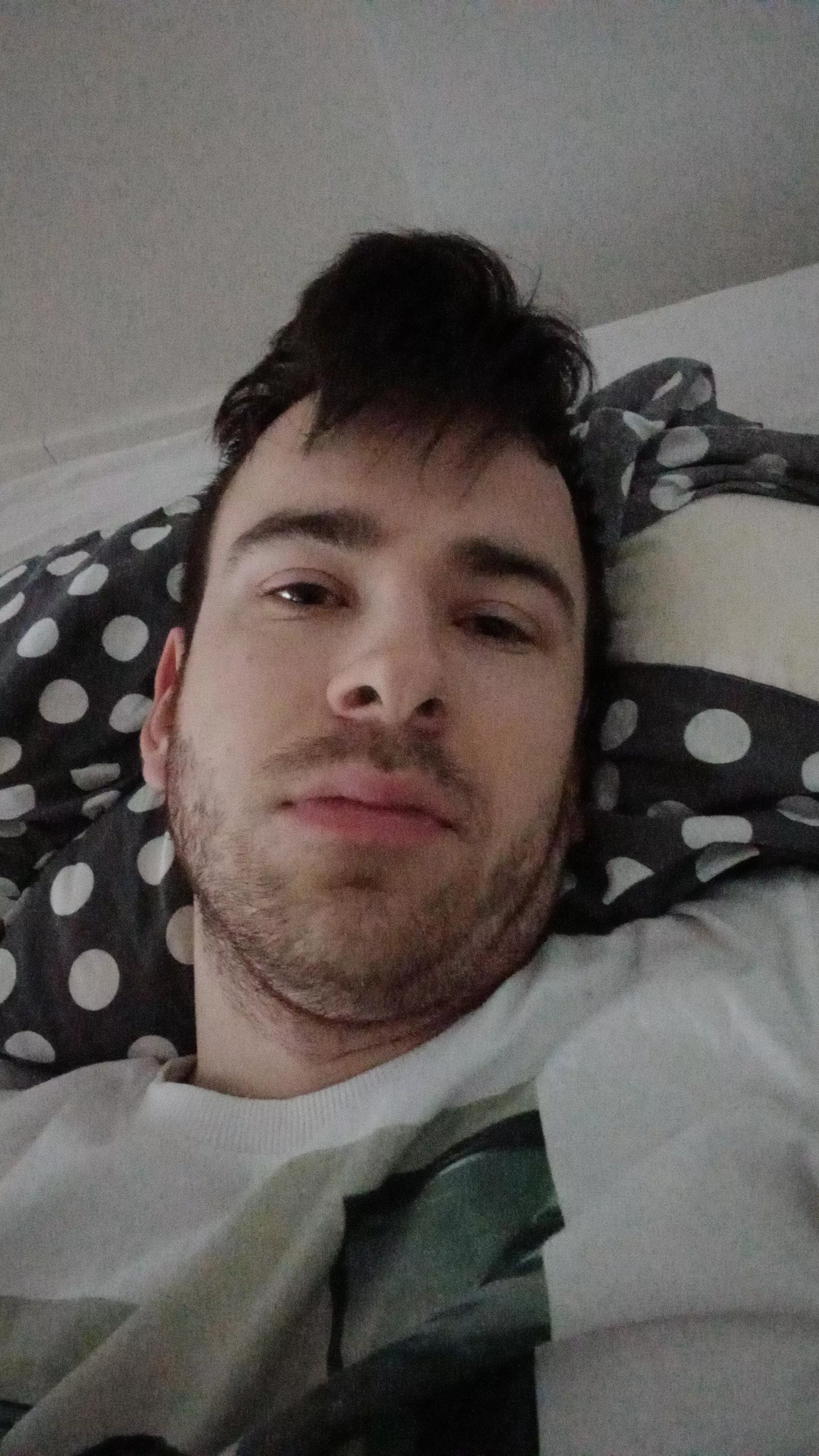 I dont want to live anymore.. Life is so depressing. Starving and i dont have any support