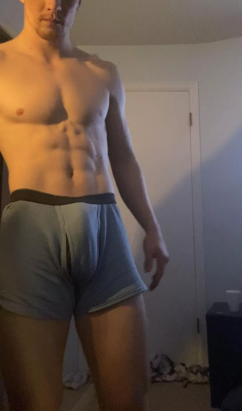 I love the feeling of my bilge stretching my briefs