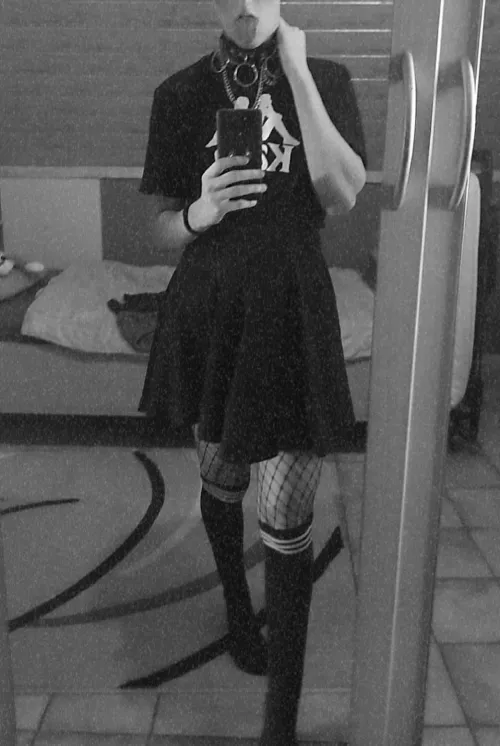 Iam new to this ^^ searching Femboy friends (from Germany)