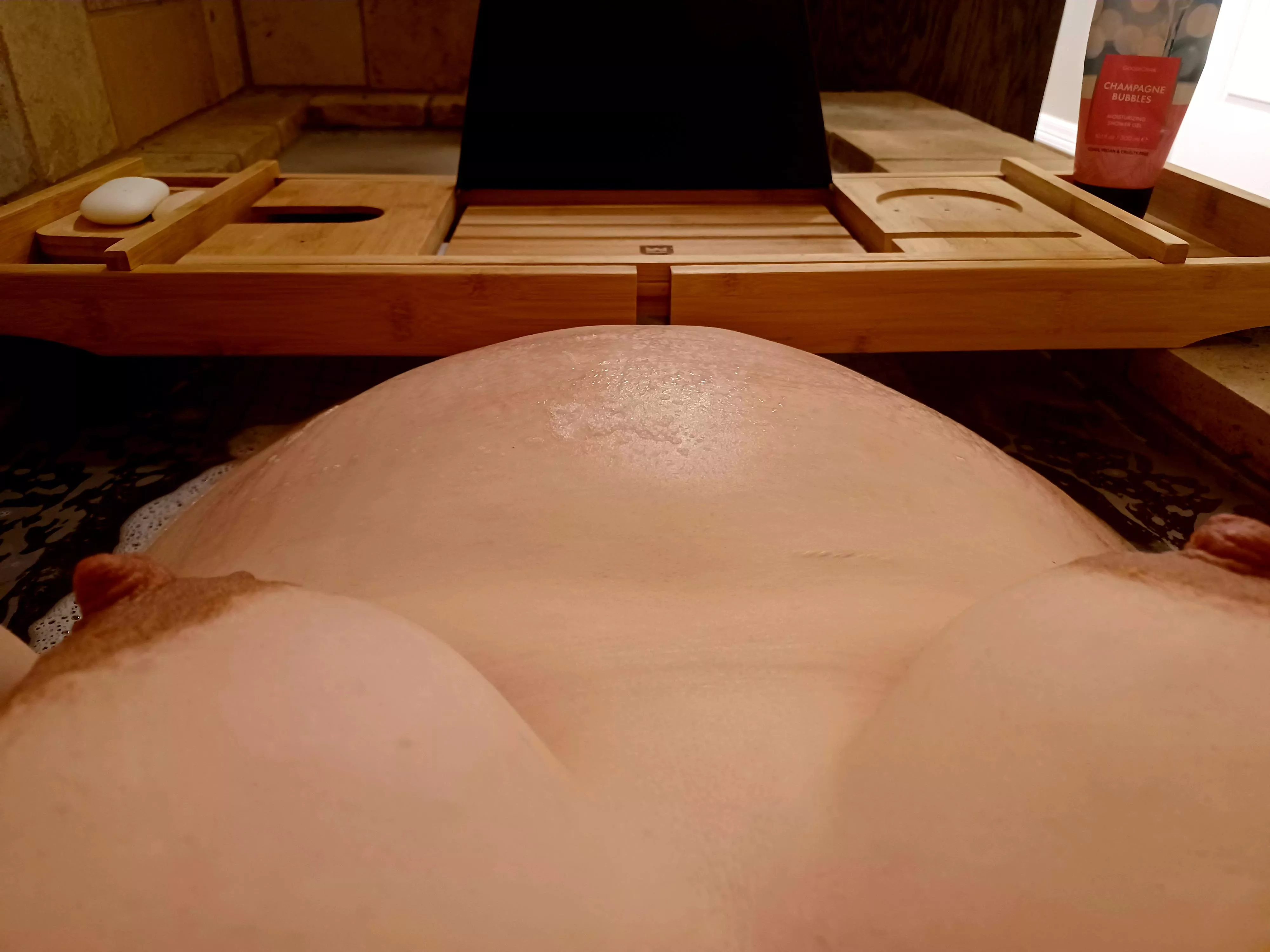 I've been MIA for a few months for a good reason.... pregnant AGAIN.