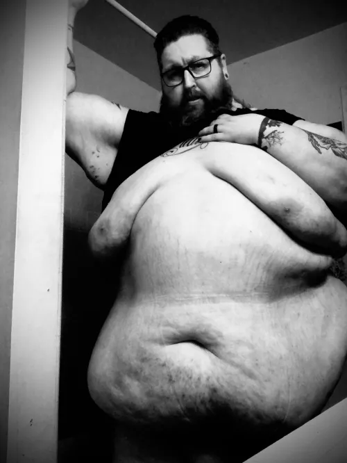 Kiss, cuddle or grind is doesn’t matter as long as you worship this tummy