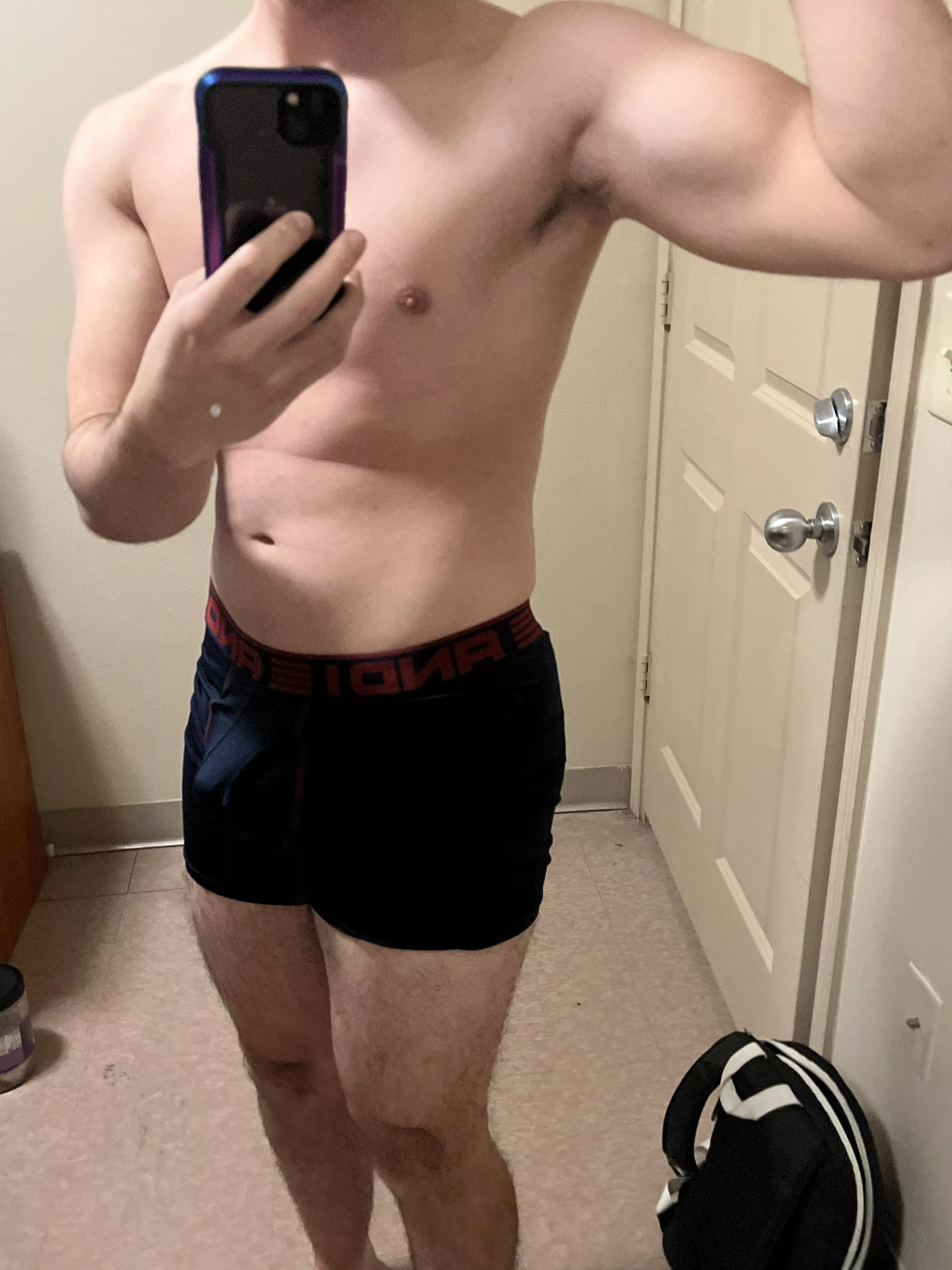 (M) 20 Give me your rating!