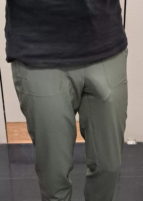 New pants, good bulge