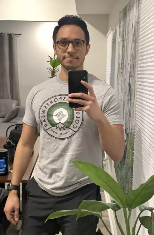 Reducing my sugar intake, cutting out alcohol, and exercising regularly this year has giving me so much energy. Take care of your body and it will take care of you 🥰