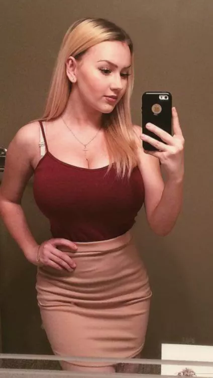 Shes proud of those pillows🤤🥒💦💦💦